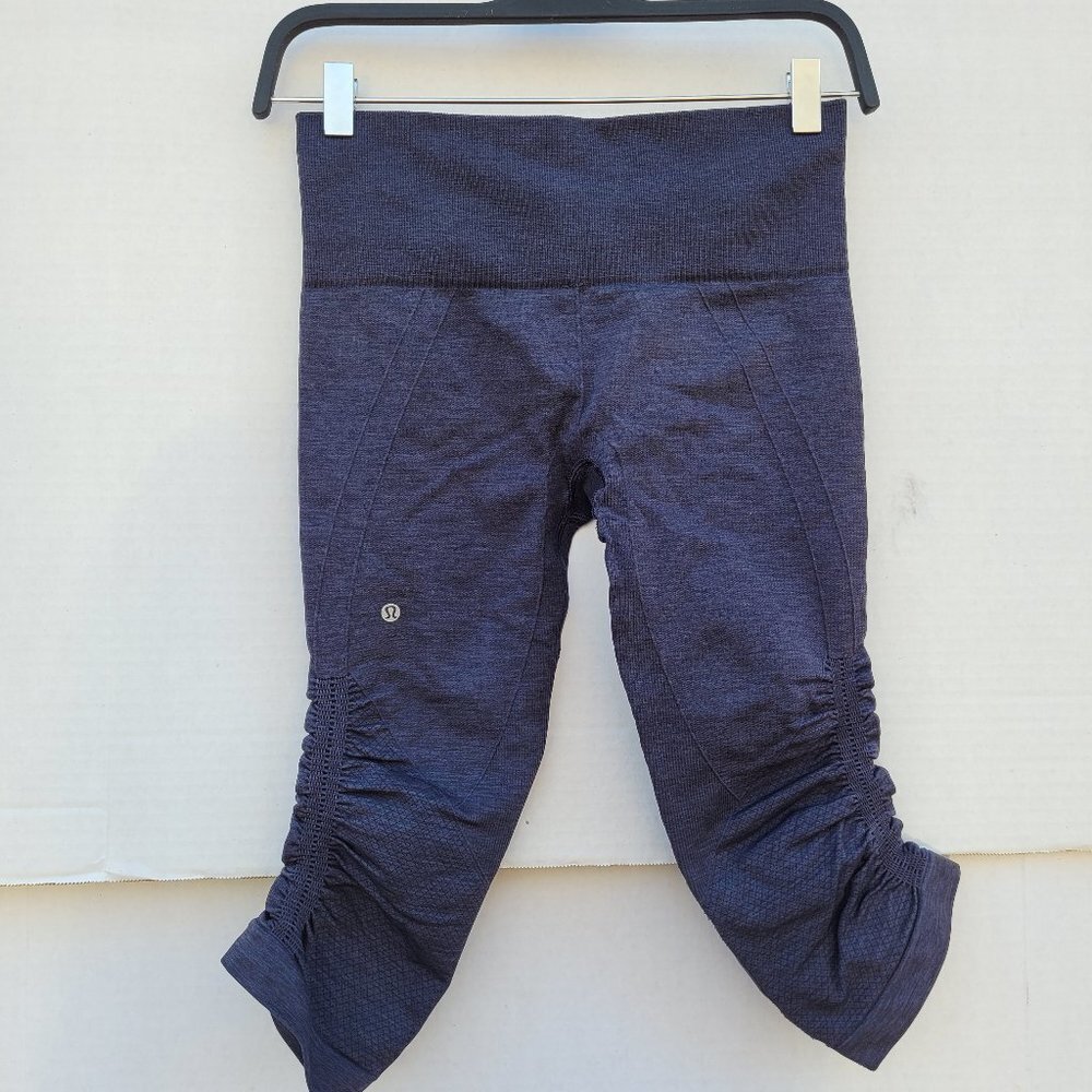 lululemon athletica in the flow crop ll heathered inkwell dark gray size 4
